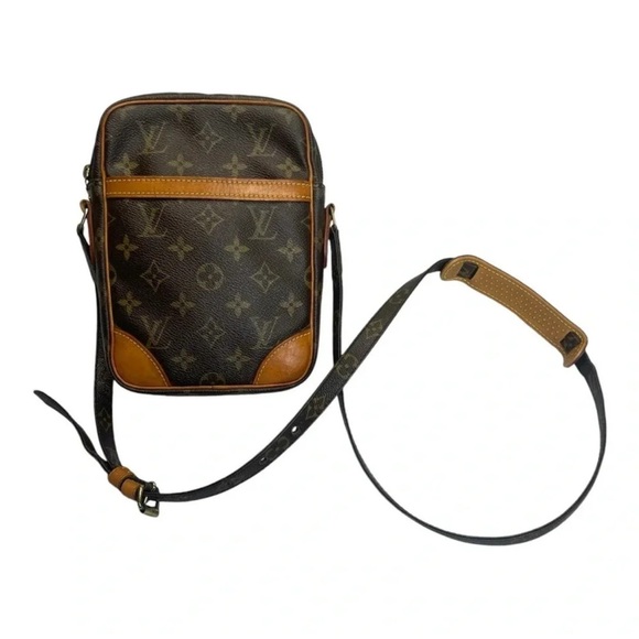 Louis Vuitton | Vintage “Danube” crossbody bag - Picture 2 of 7